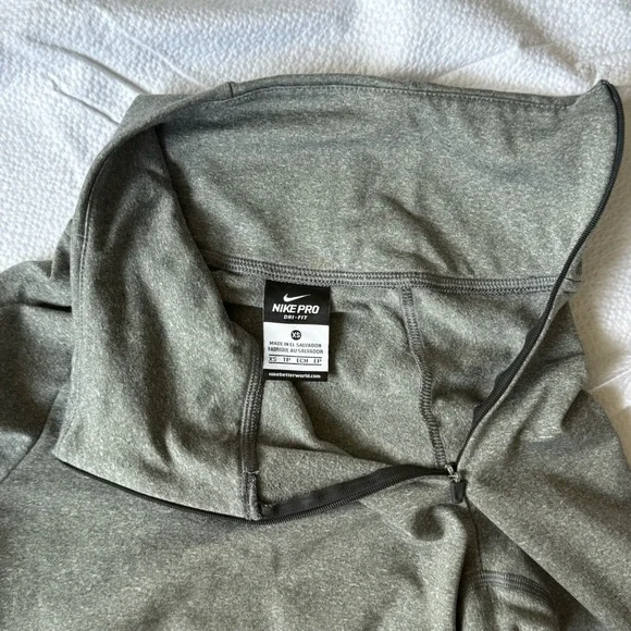 Nike Gray Long Sleeve Top - Picture 5 of 5